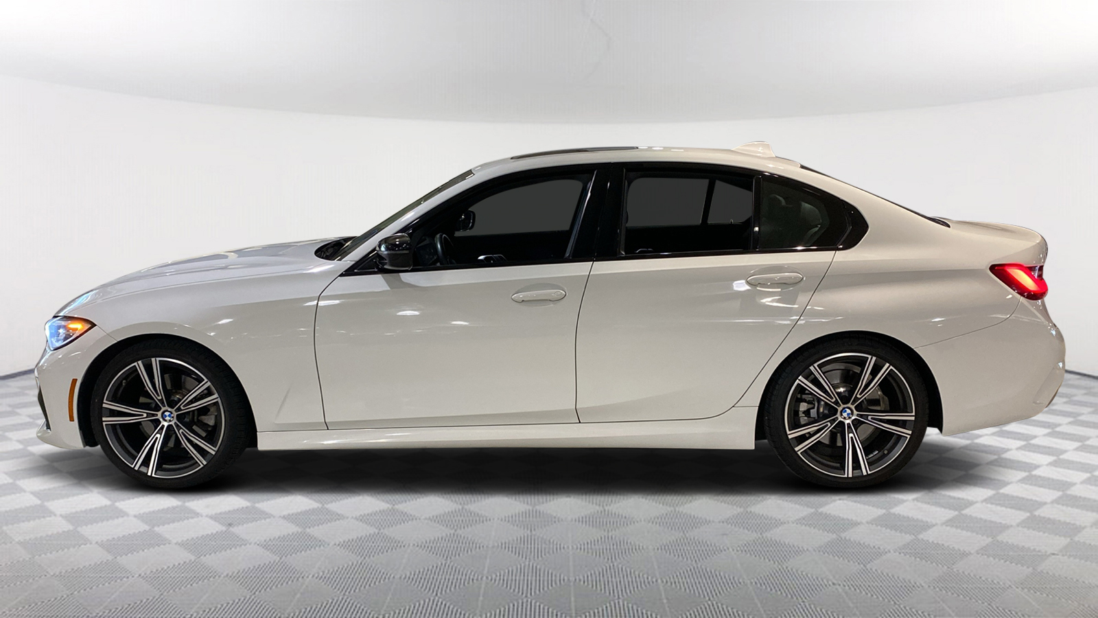 2021 BMW 3 Series 330i 3