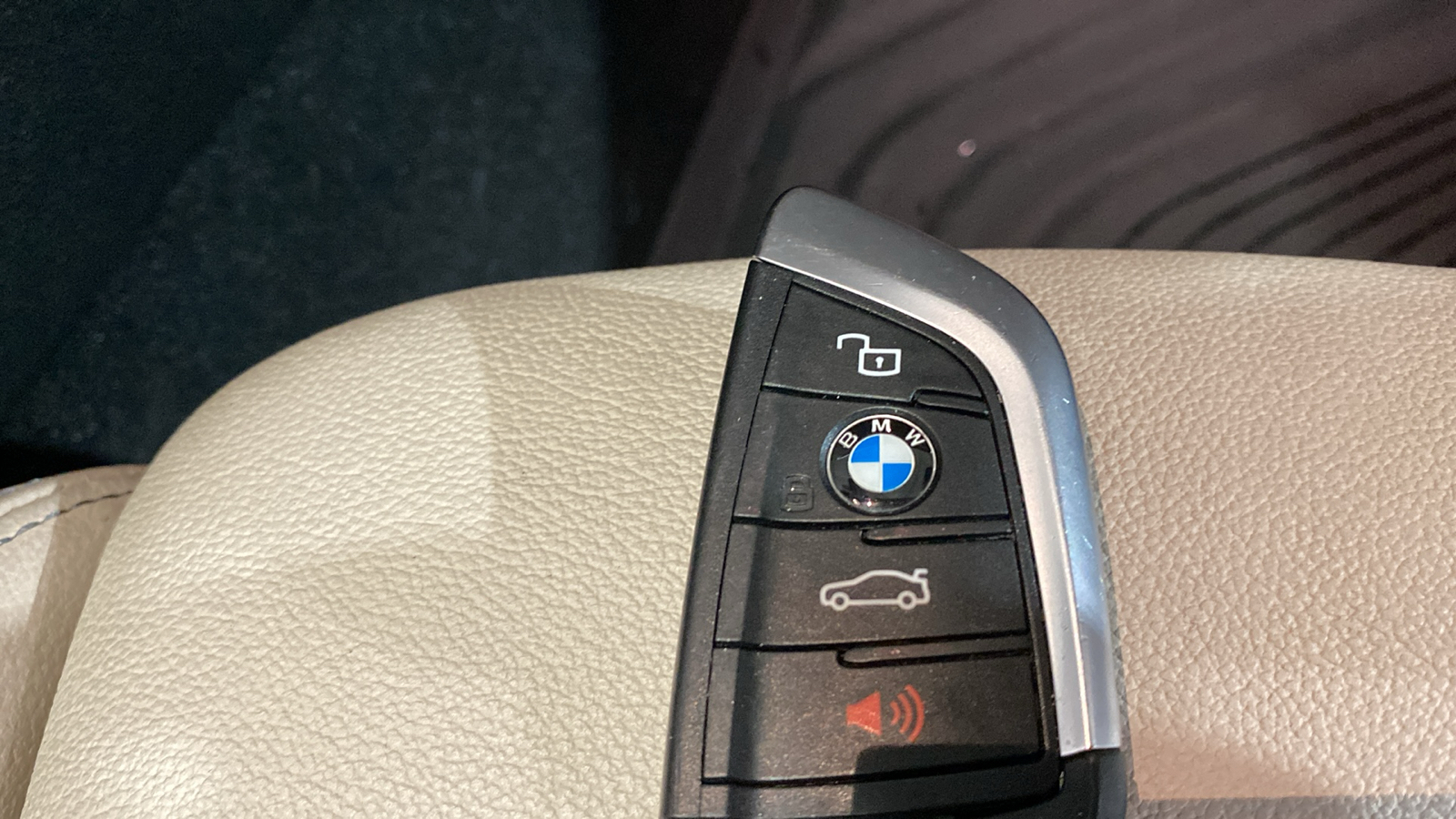 2022 BMW 3 Series 330i xDrive 32