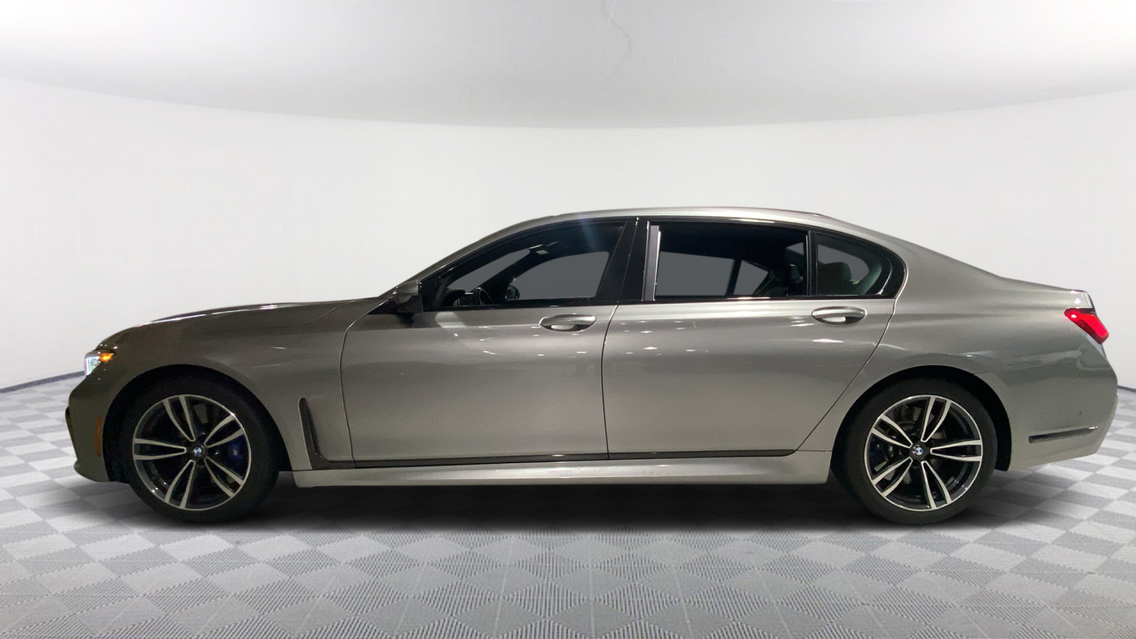 2022 BMW 7 Series 740i xDrive 3