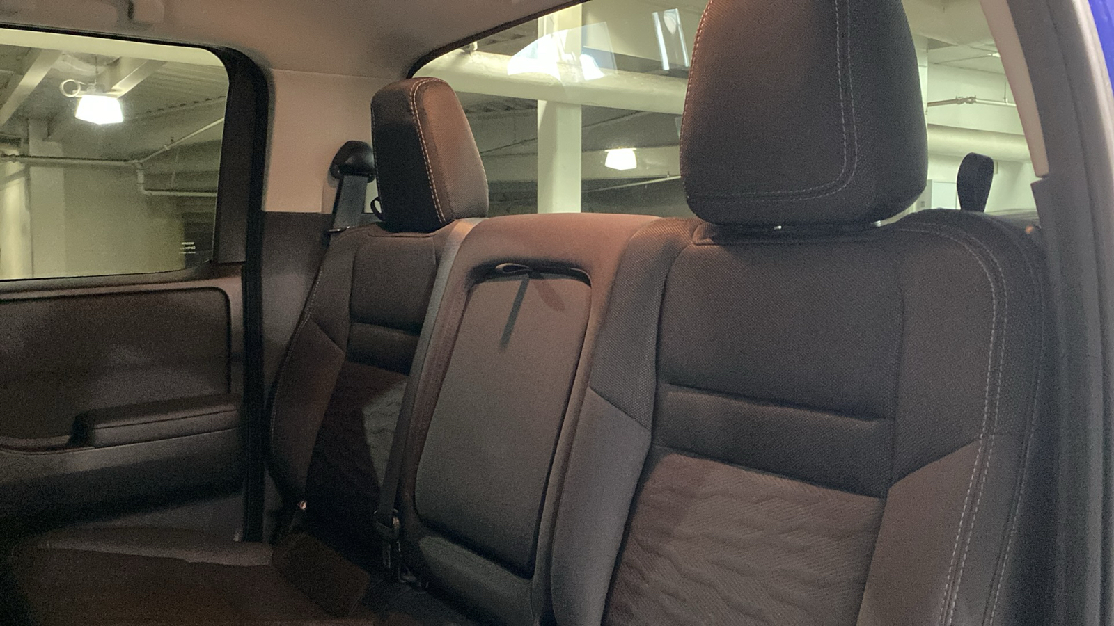 2022 Nissan Frontier SV Crew Cab 4x4 Auto 25