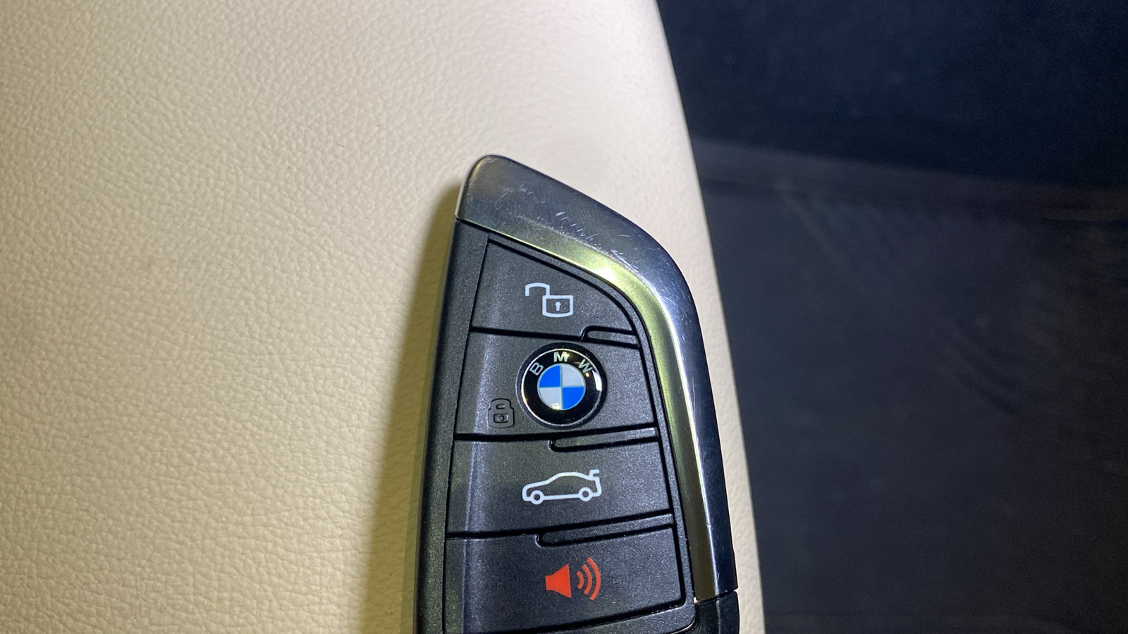 2023 BMW X3 xDrive30i 32