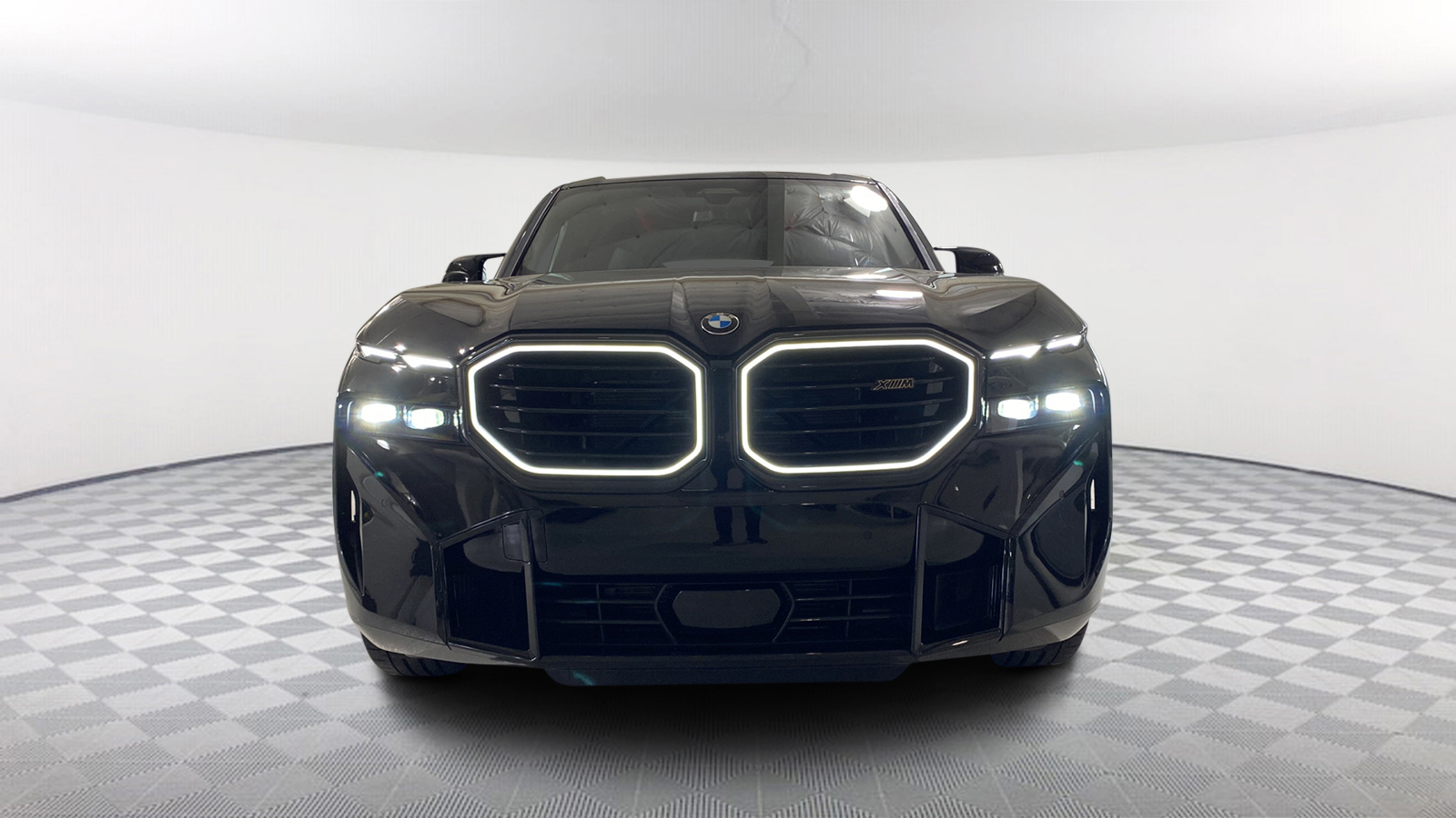 2023 BMW XM  2