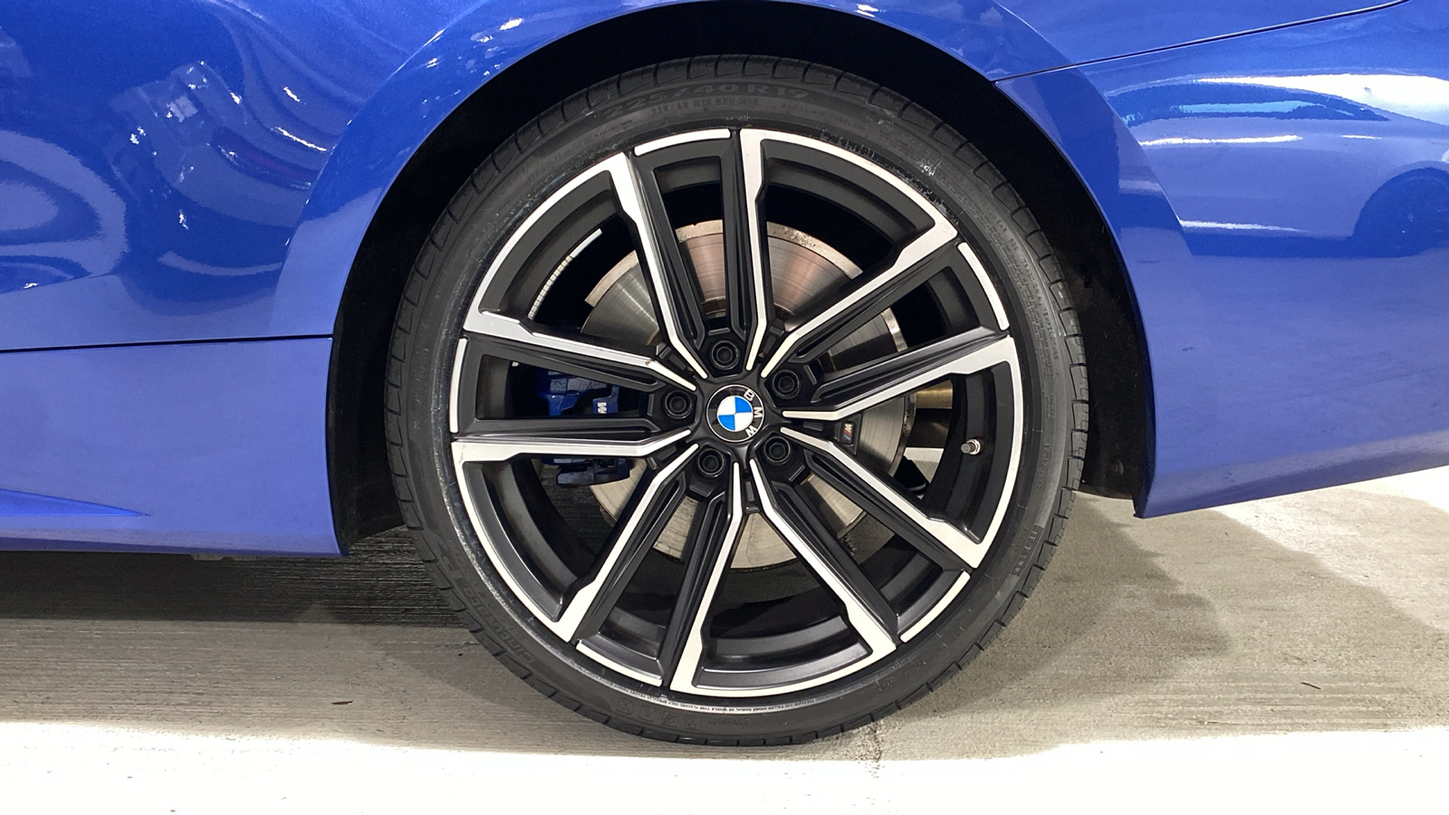 2023 BMW 4 Series M440i xDrive 10