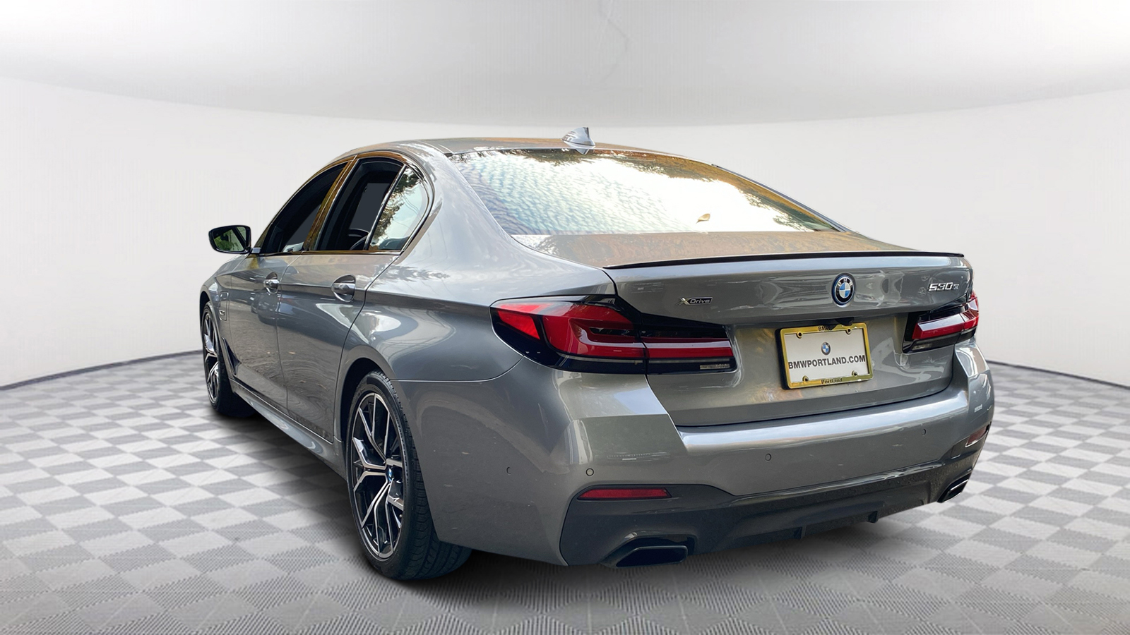 2023 BMW 5 Series 530e xDrive 4