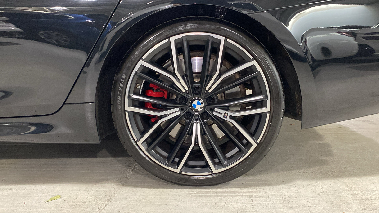 2023 BMW 5 Series M550i xDrive 10