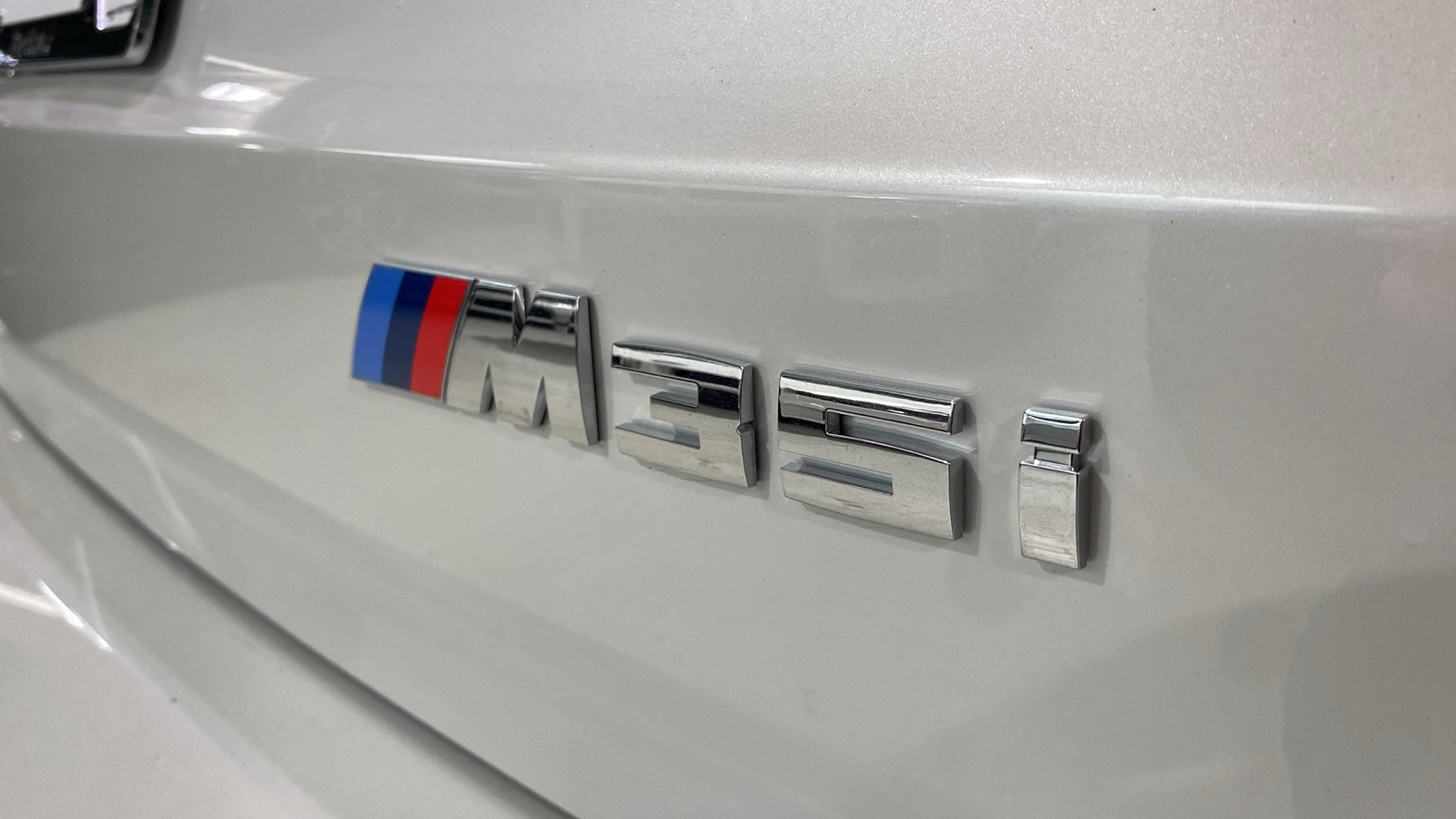 2024 BMW X1 M35i 10