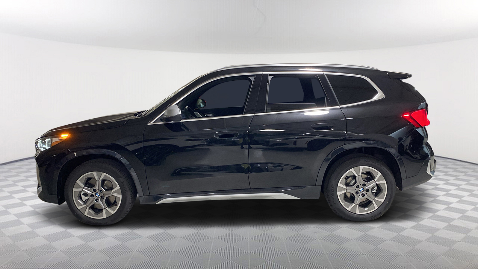 2024 BMW X1 xDrive28i 3