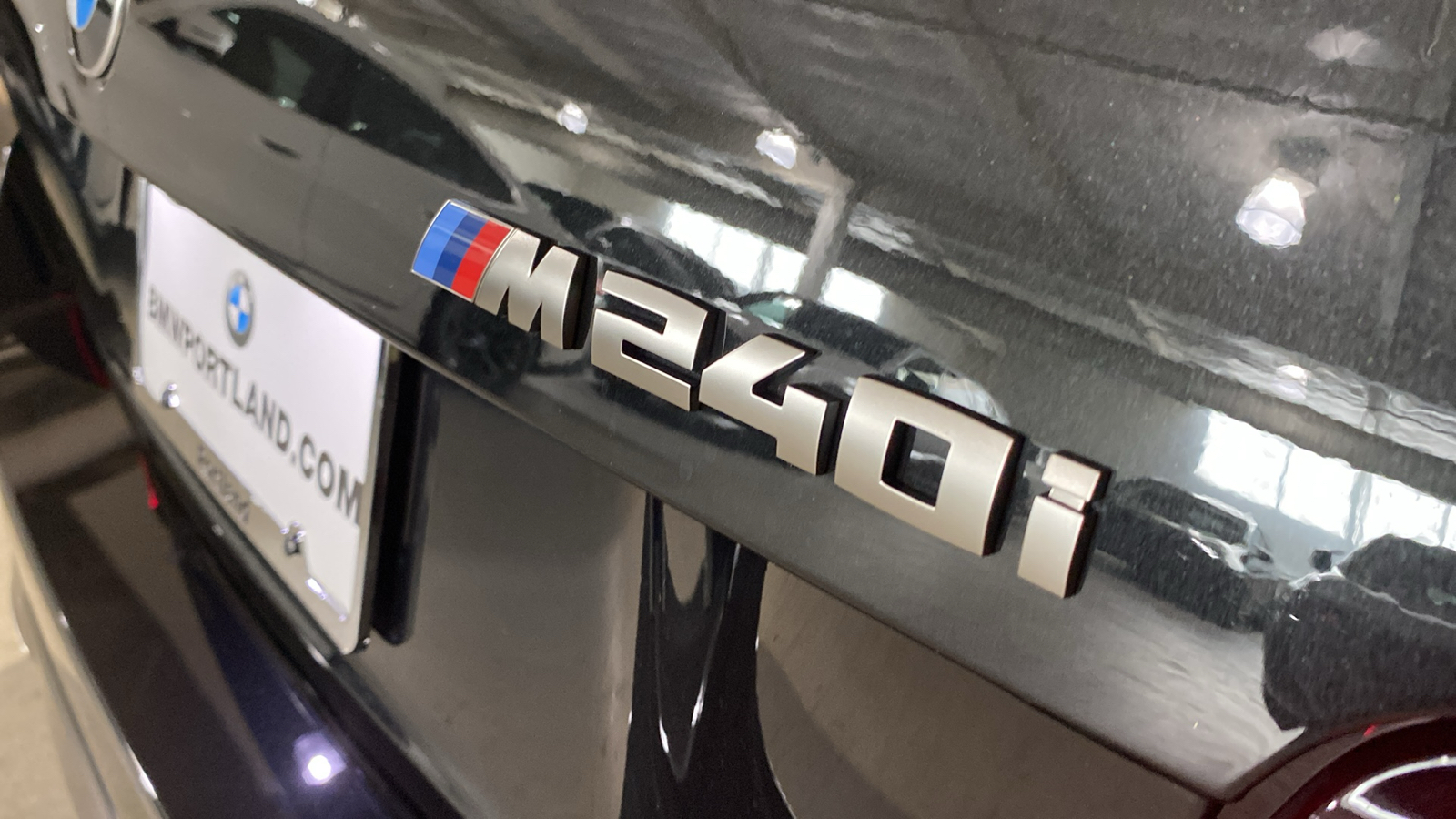 2024 BMW 2 Series M240i xDrive 10