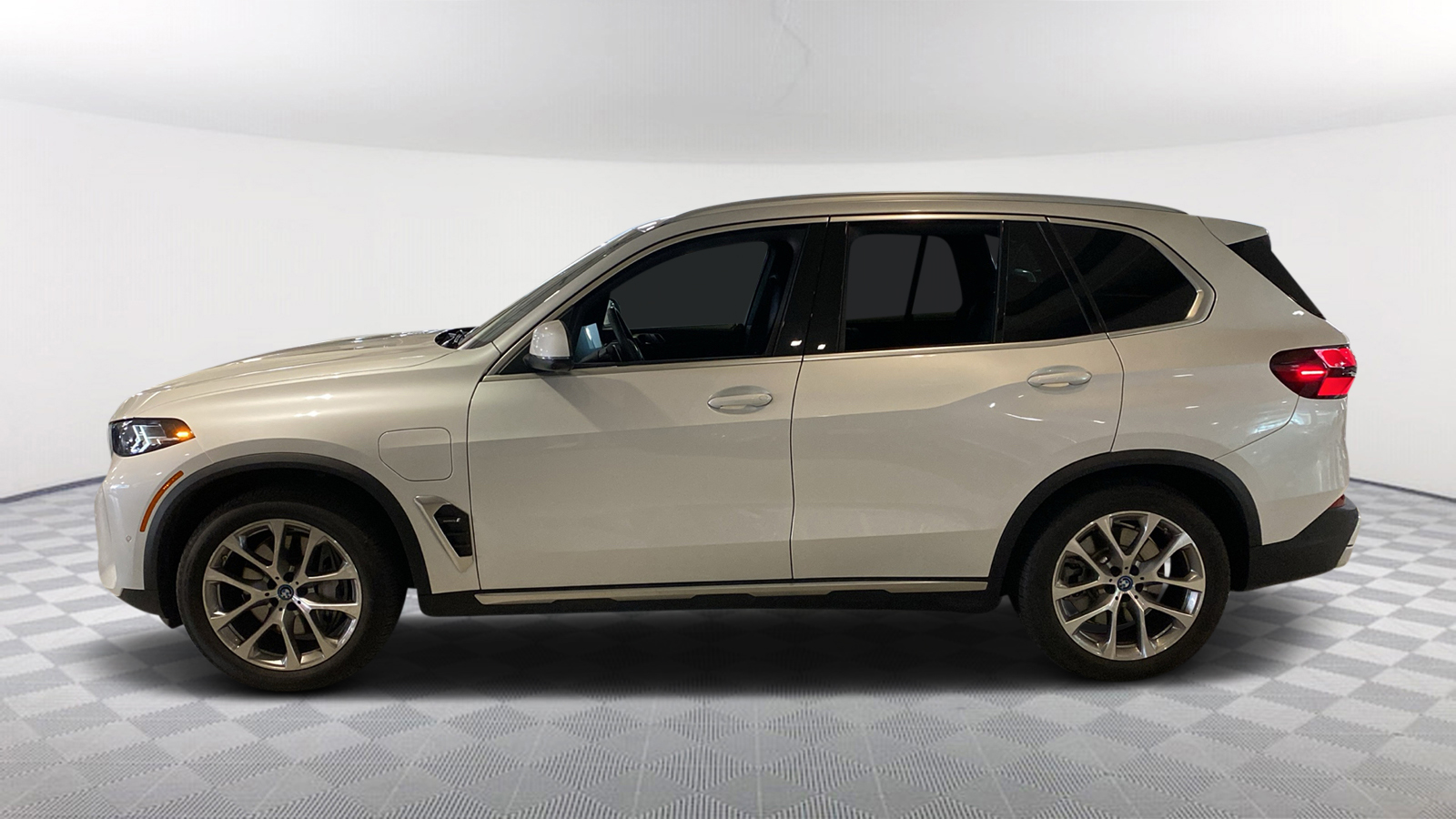 2024 BMW X5 xDrive50e 3