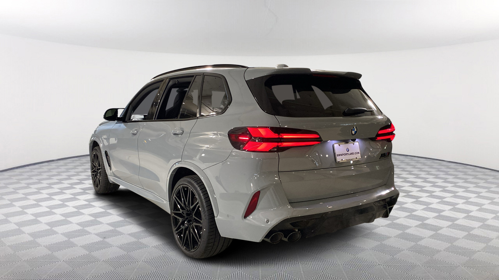 2024 BMW X5 M Competition 4