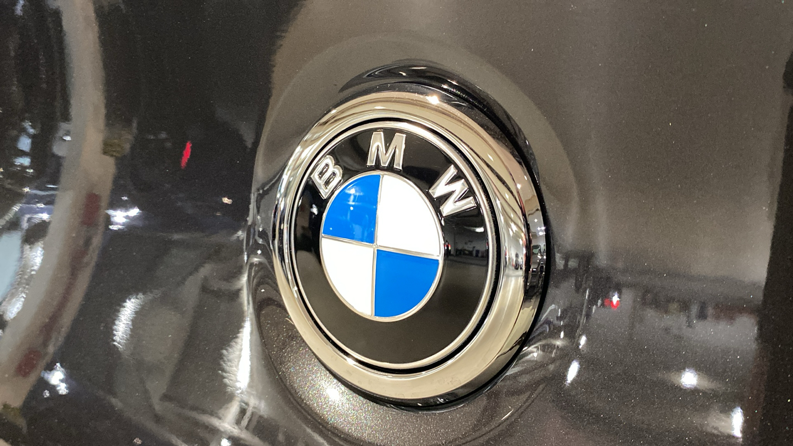 2024 BMW X4 xDrive30i 8