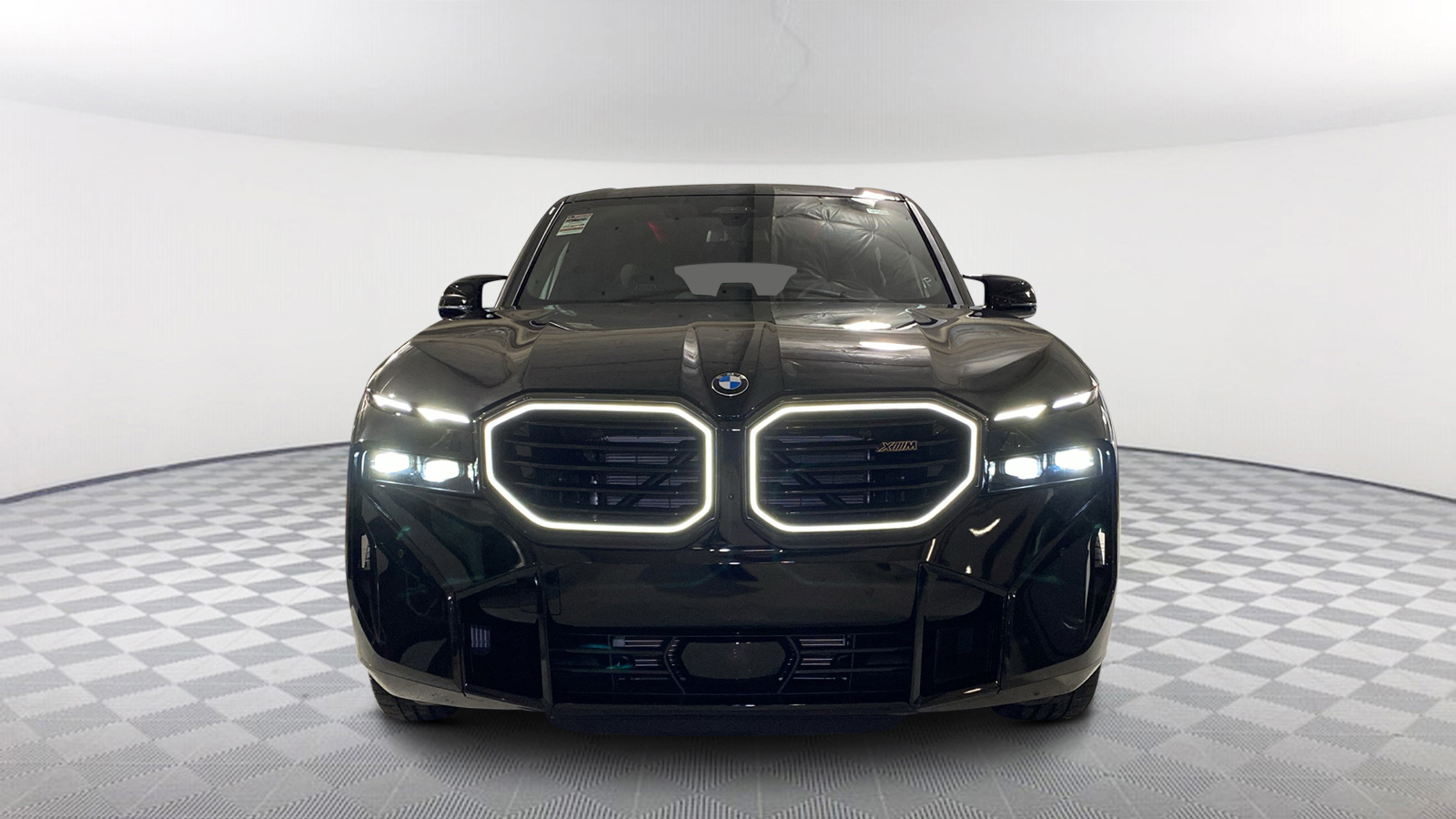 2024 BMW XM  2