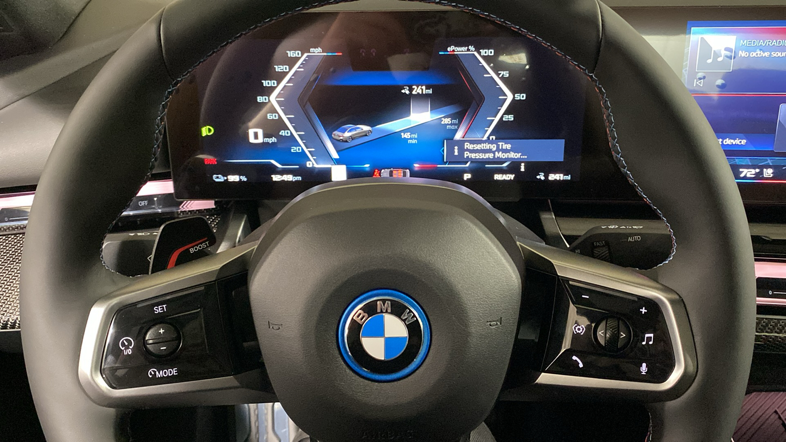 2024 BMW i5 M60 18