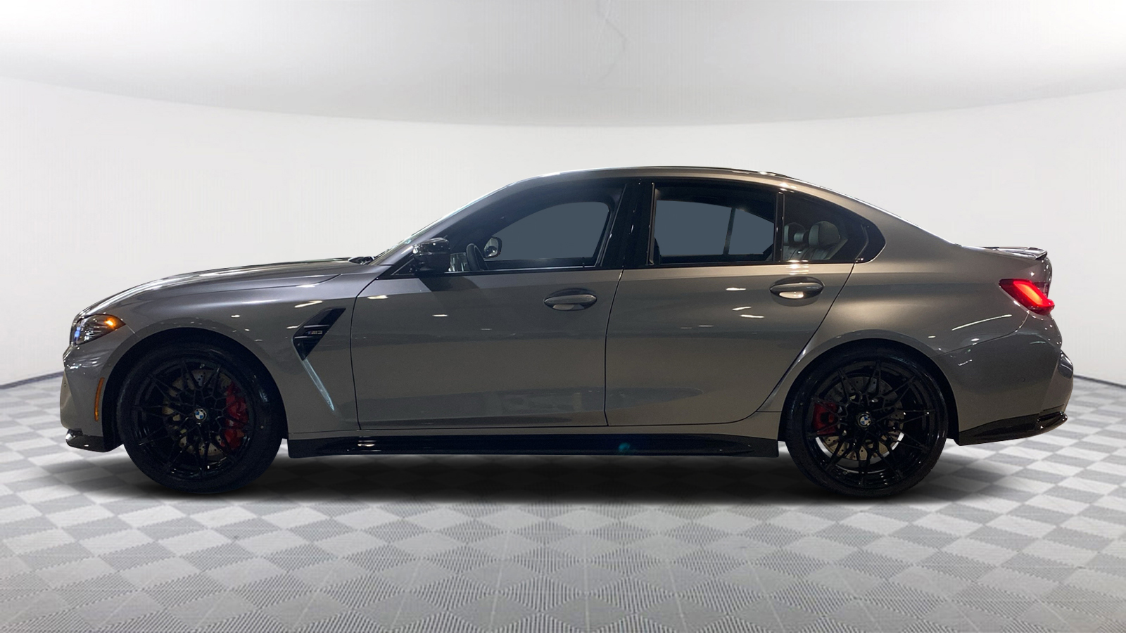 2024 BMW M3  4