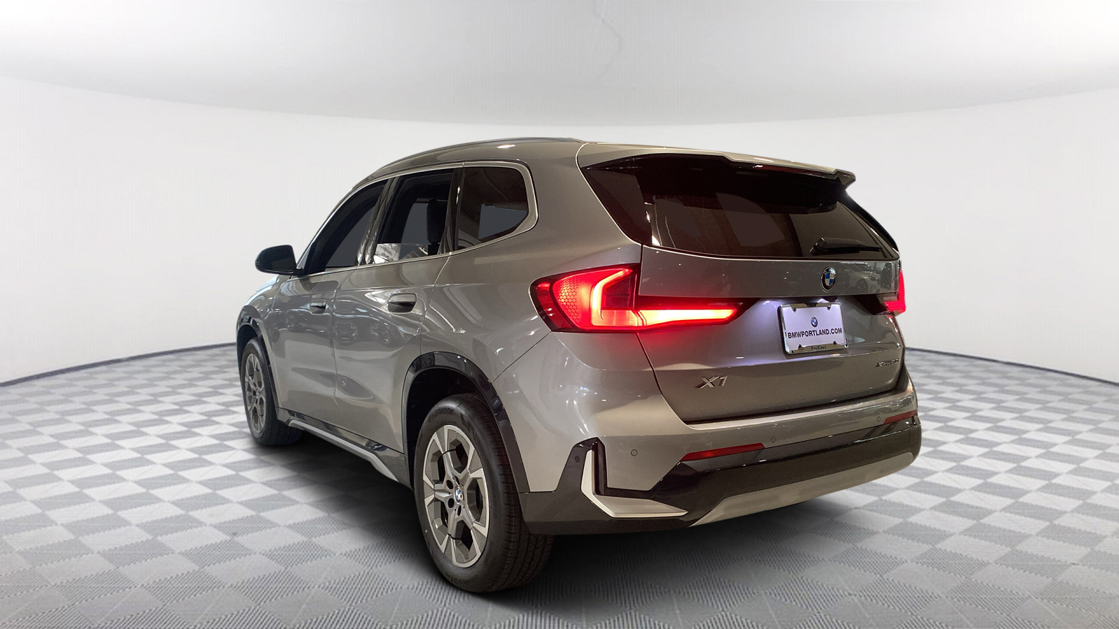 2025 BMW X1 xDrive28i 5