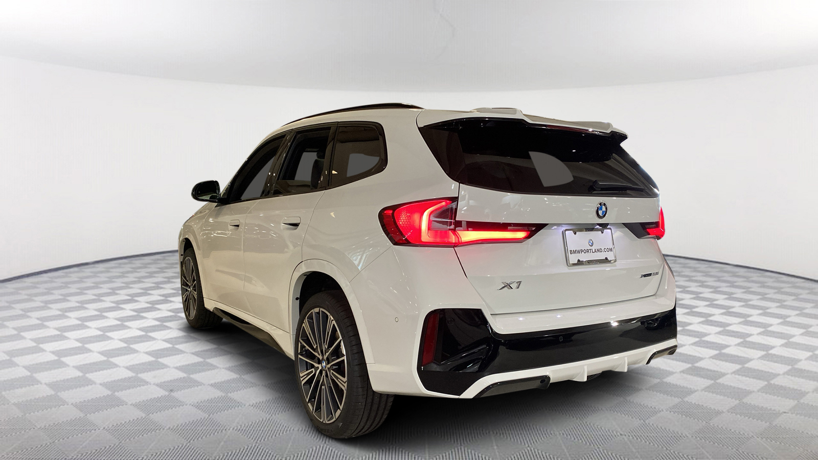 2025 BMW X1 xDrive28i 5