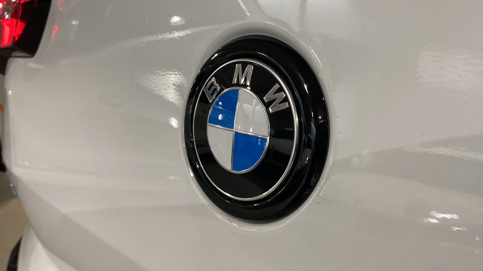 2025 BMW X2 xDrive28i 8