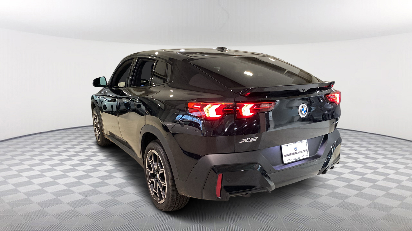 2025 BMW X2 xDrive28i 5