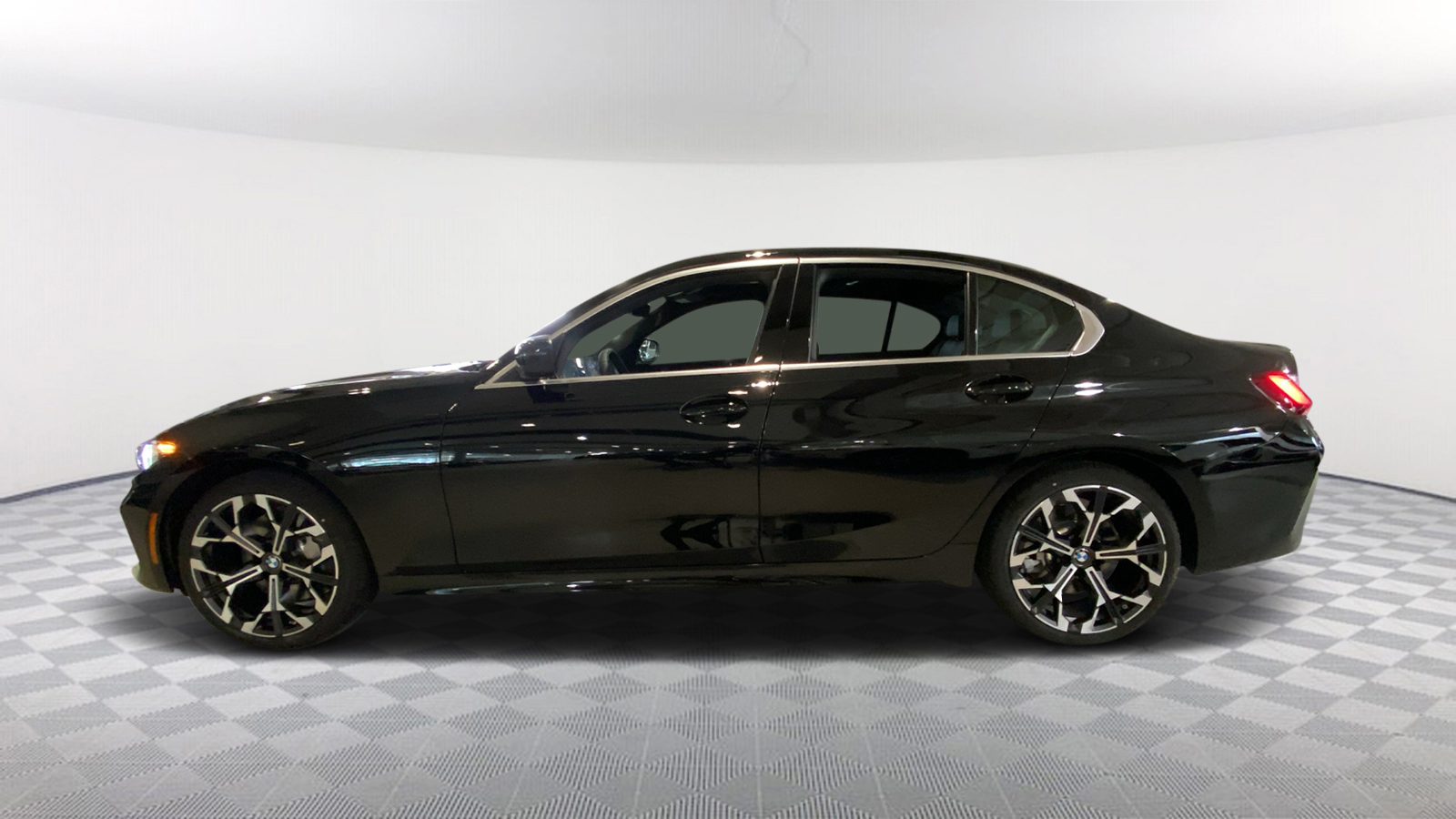 2025 BMW 3 Series 330i xDrive 3