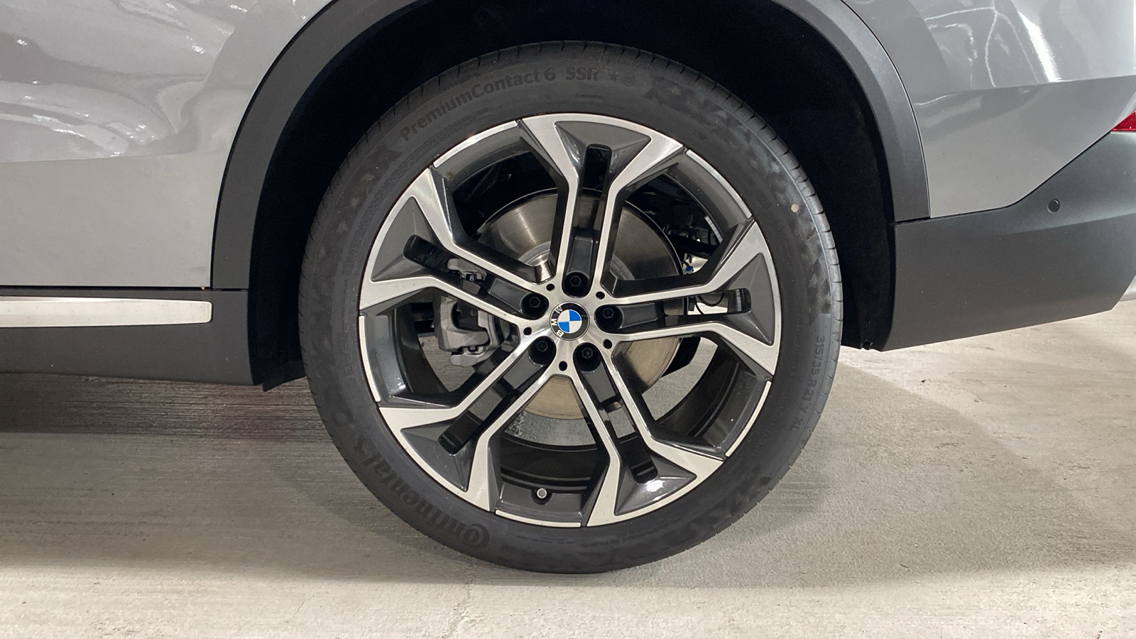 2025 BMW X5 xDrive40i 11