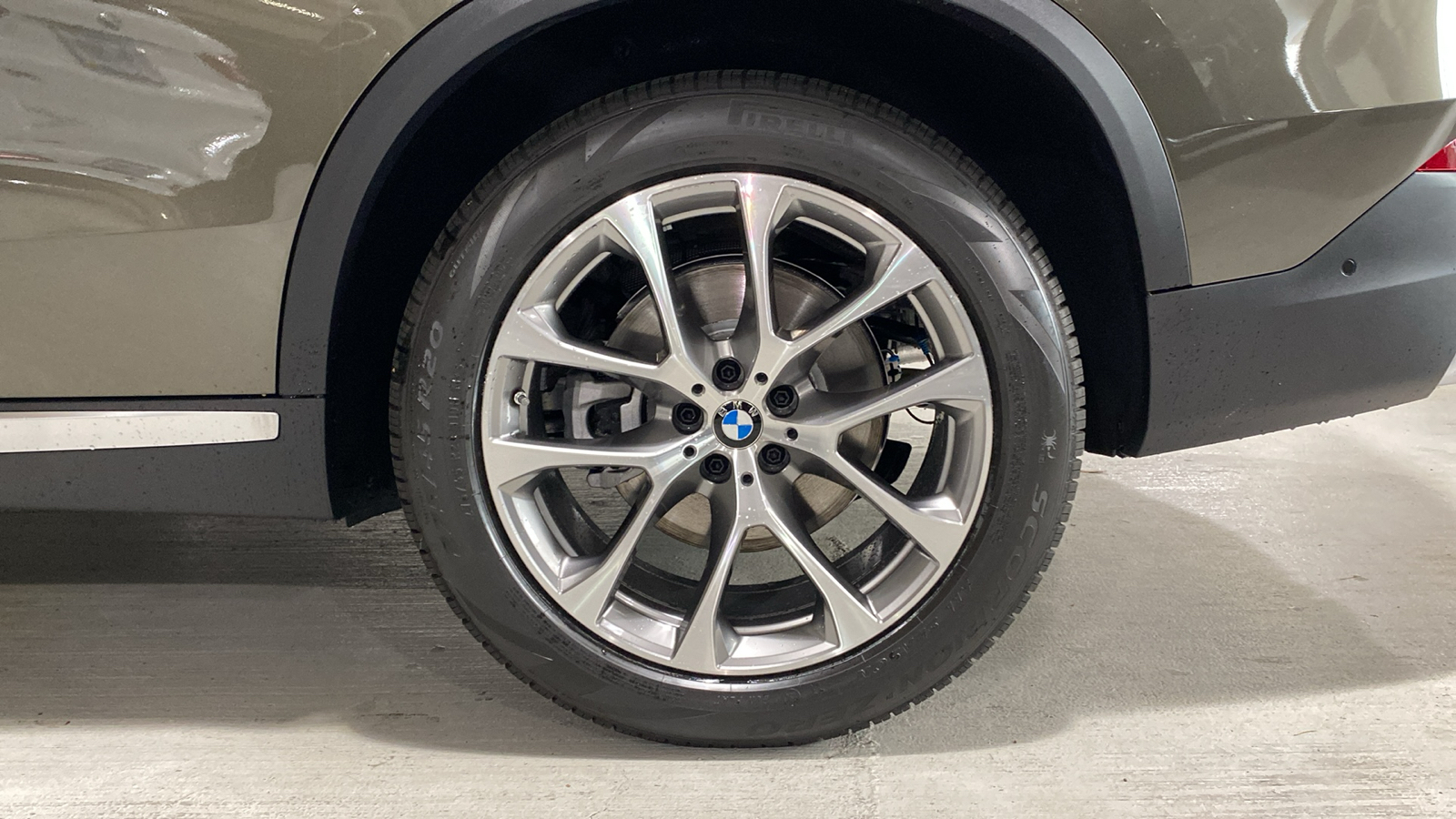 2025 BMW X5 xDrive40i 11