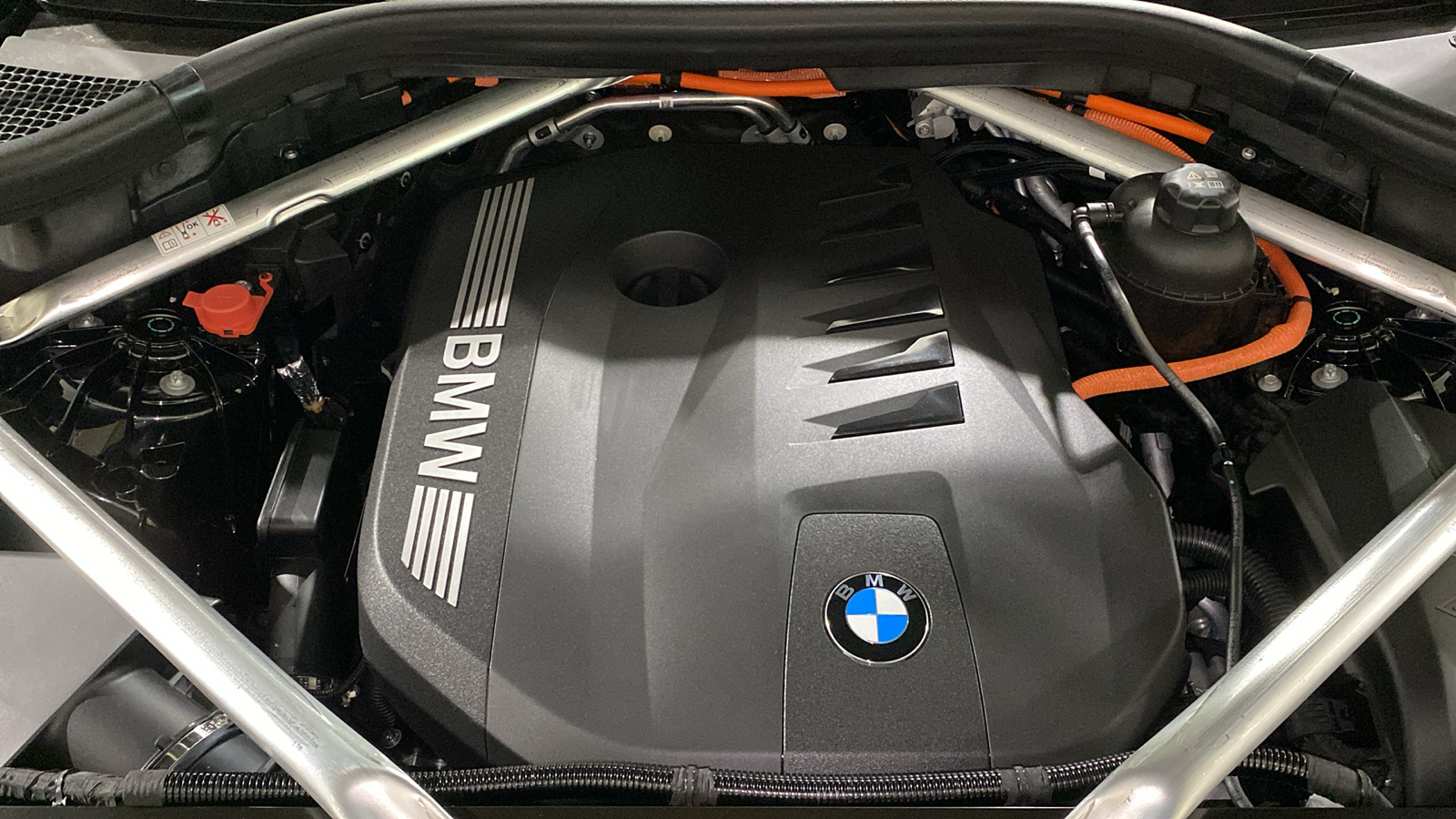 2025 BMW X5 xDrive50e 13