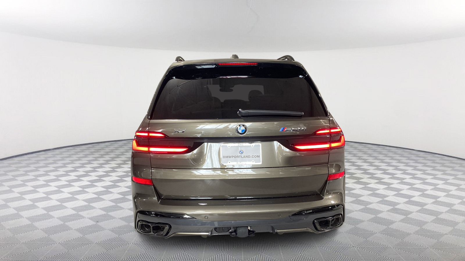 2025 BMW X7 M60i 6