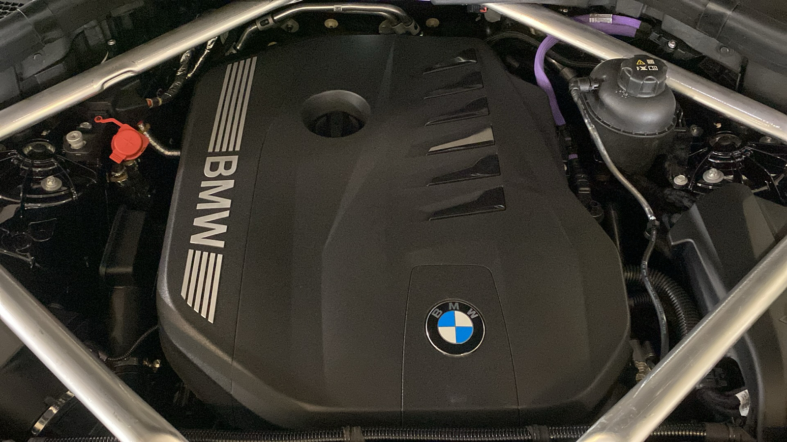 2025 BMW X5 xDrive40i 12