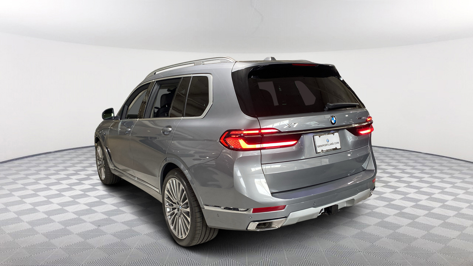 2025 BMW X7 xDrive40i 4