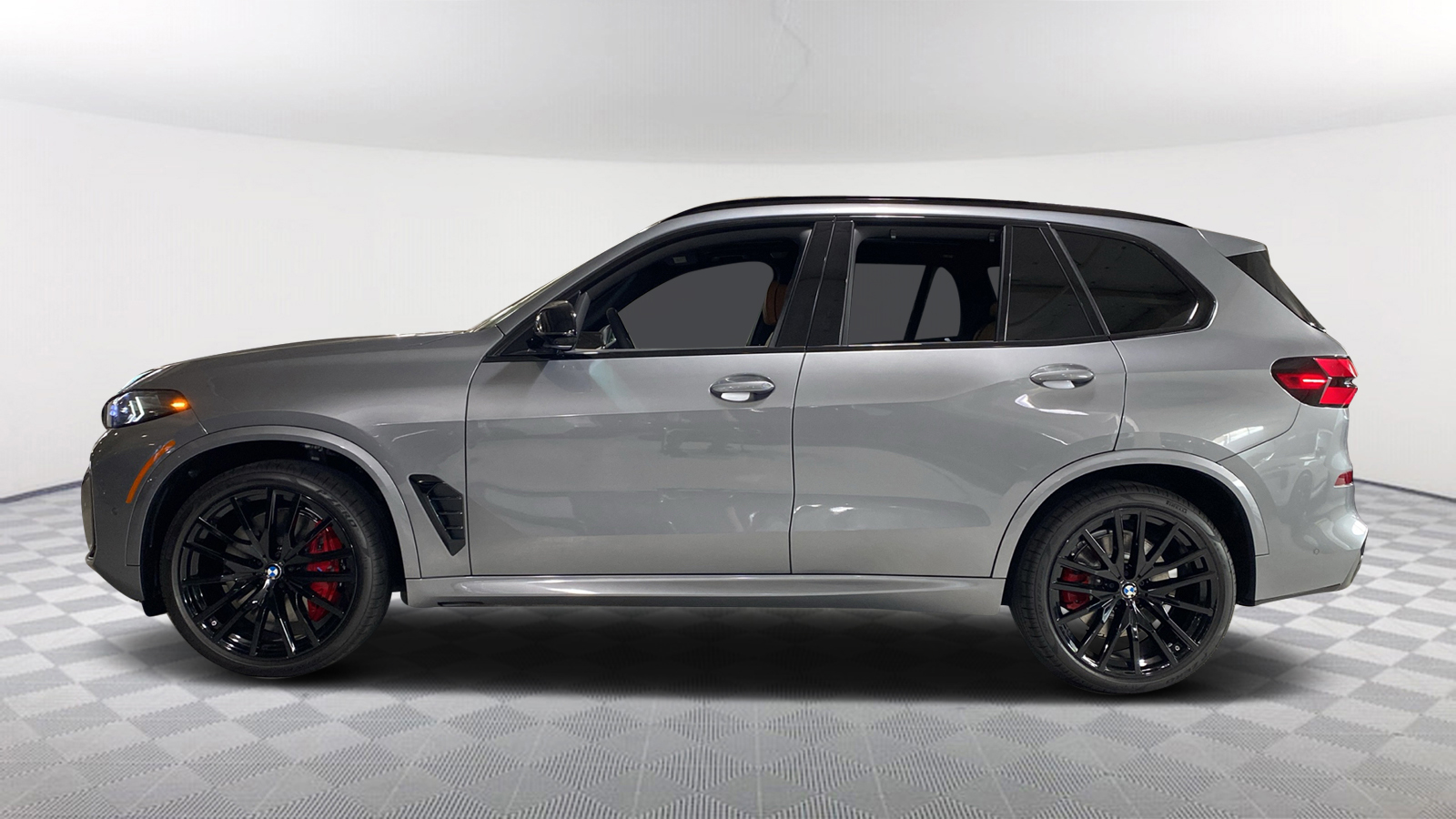 2025 BMW X5 M60i 3