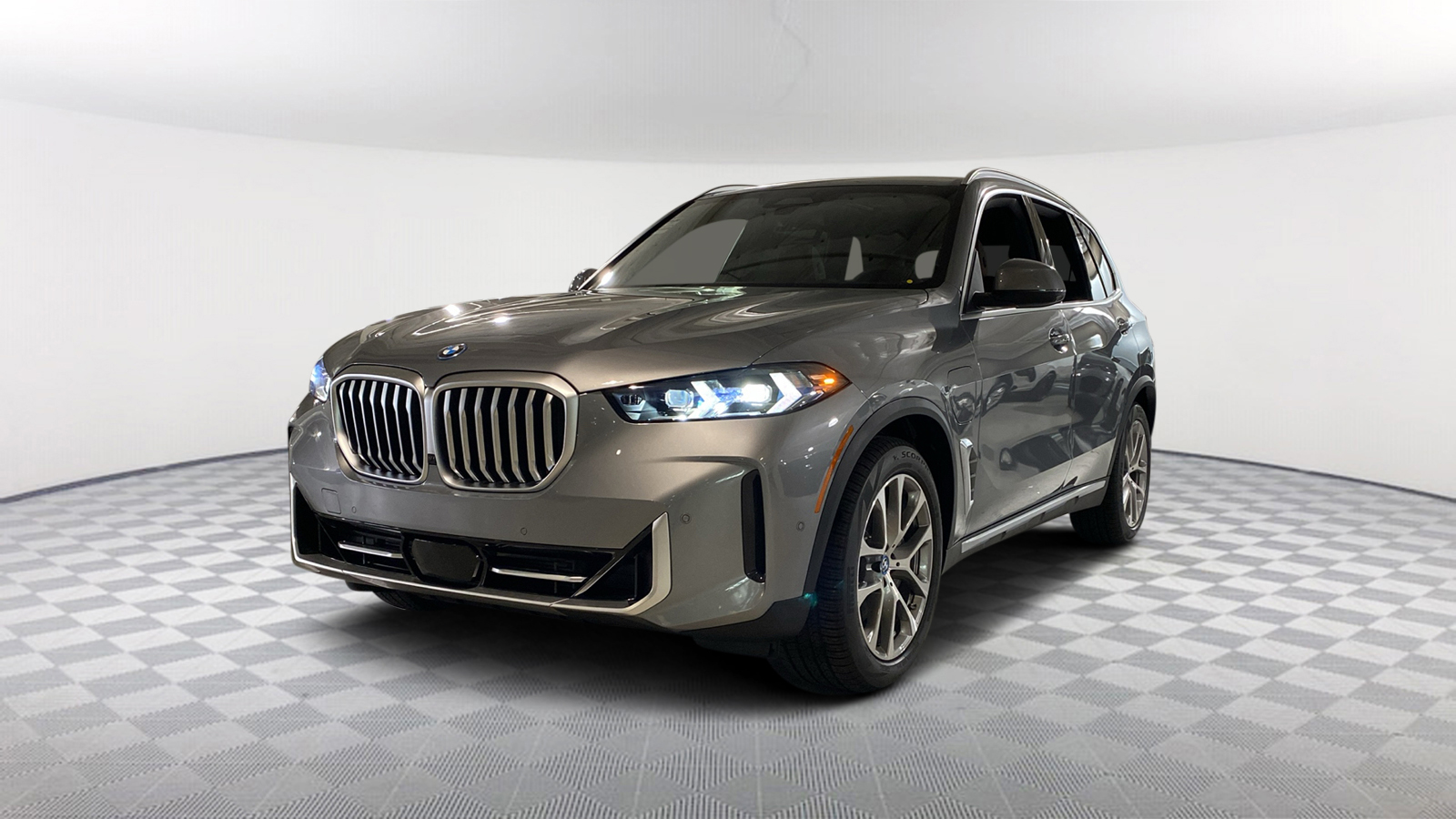 2025 BMW X5 xDrive50e 1