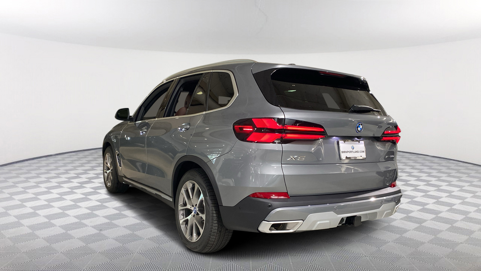 2025 BMW X5 xDrive50e 5