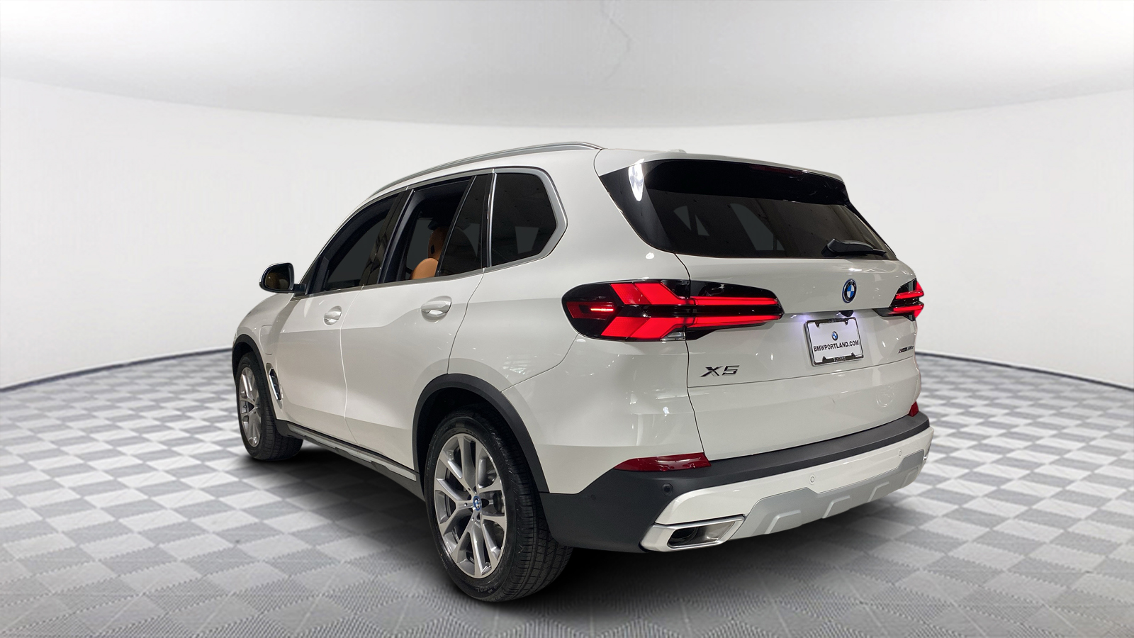 2025 BMW X5 xDrive50e 4