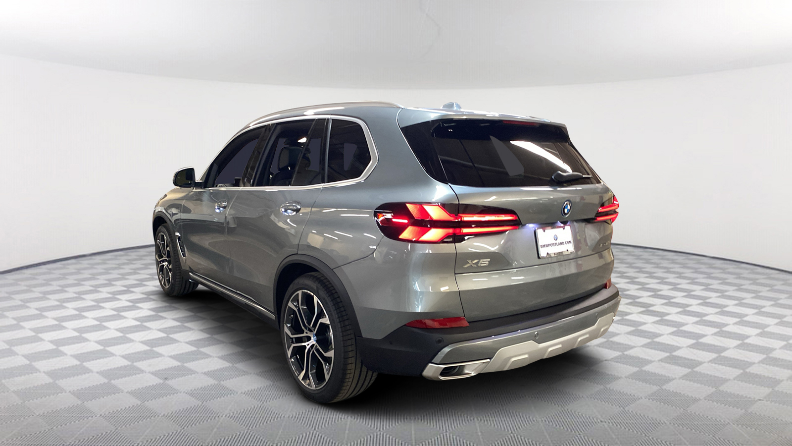 2025 BMW X5 xDrive50e 4