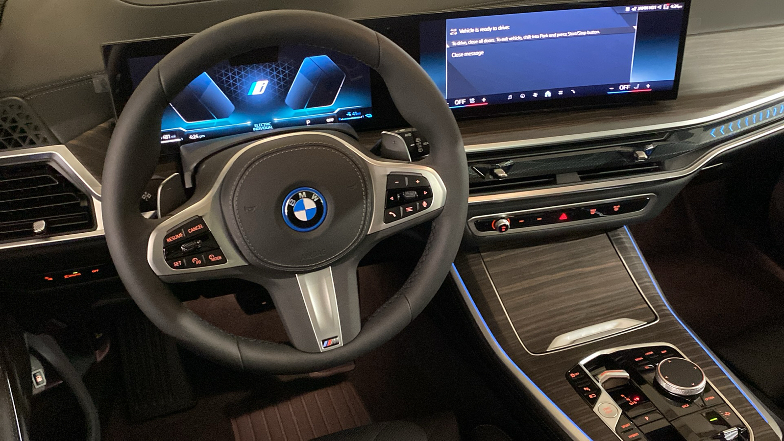 2025 BMW X5 xDrive50e 24