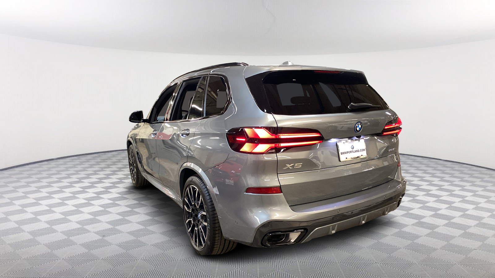 2025 BMW X5 xDrive50e 4