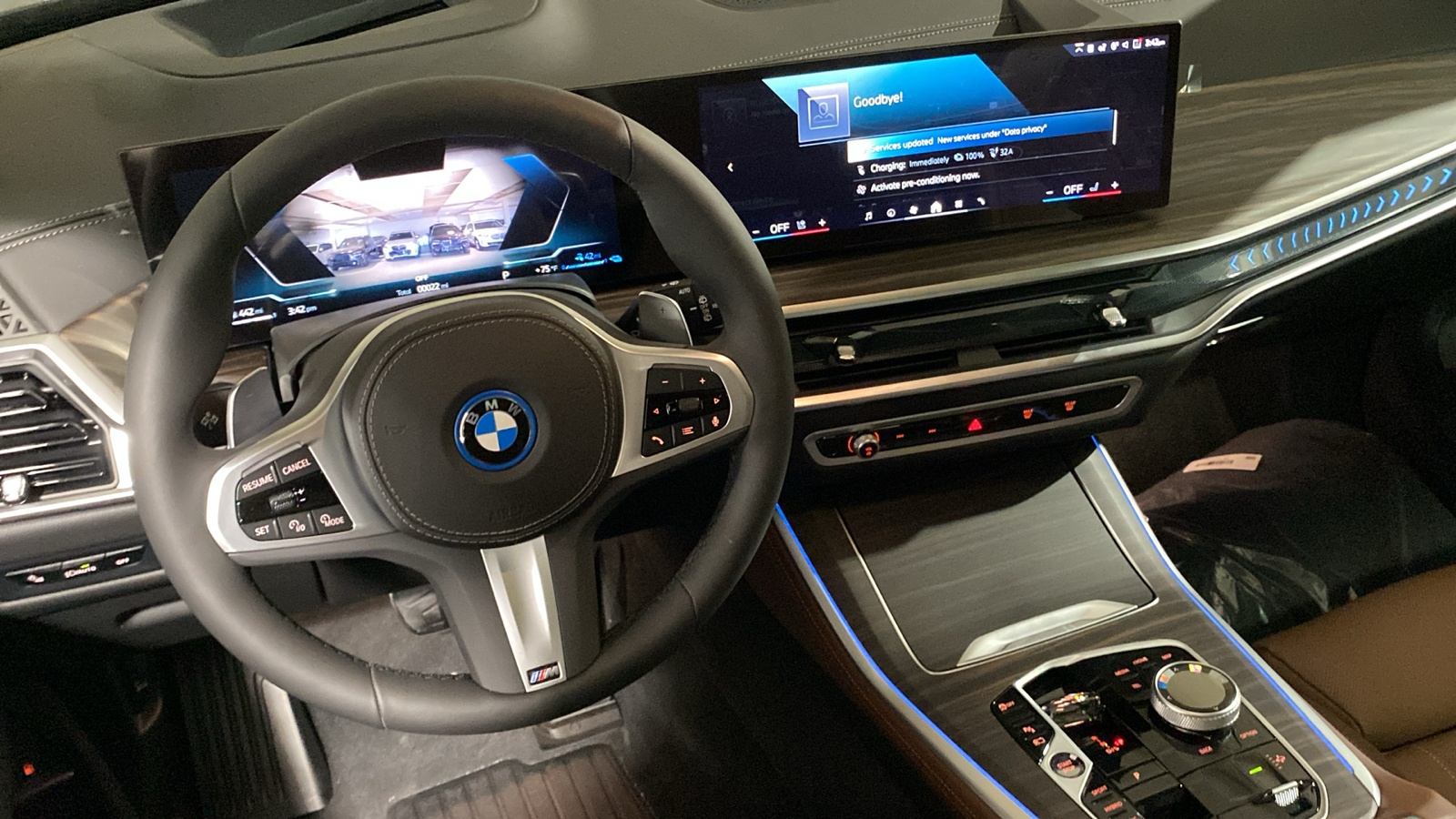 2025 BMW X5 xDrive50e 24