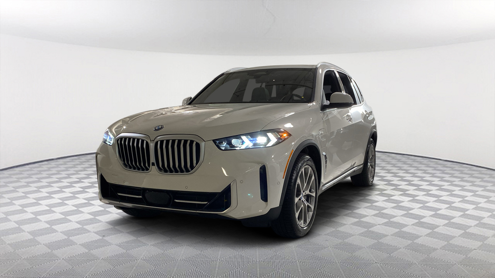 2025 BMW X5 xDrive50e 1