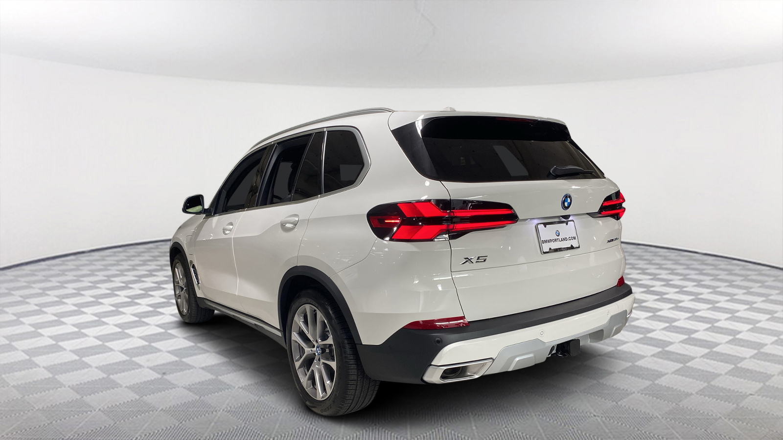 2025 BMW X5 xDrive50e 4