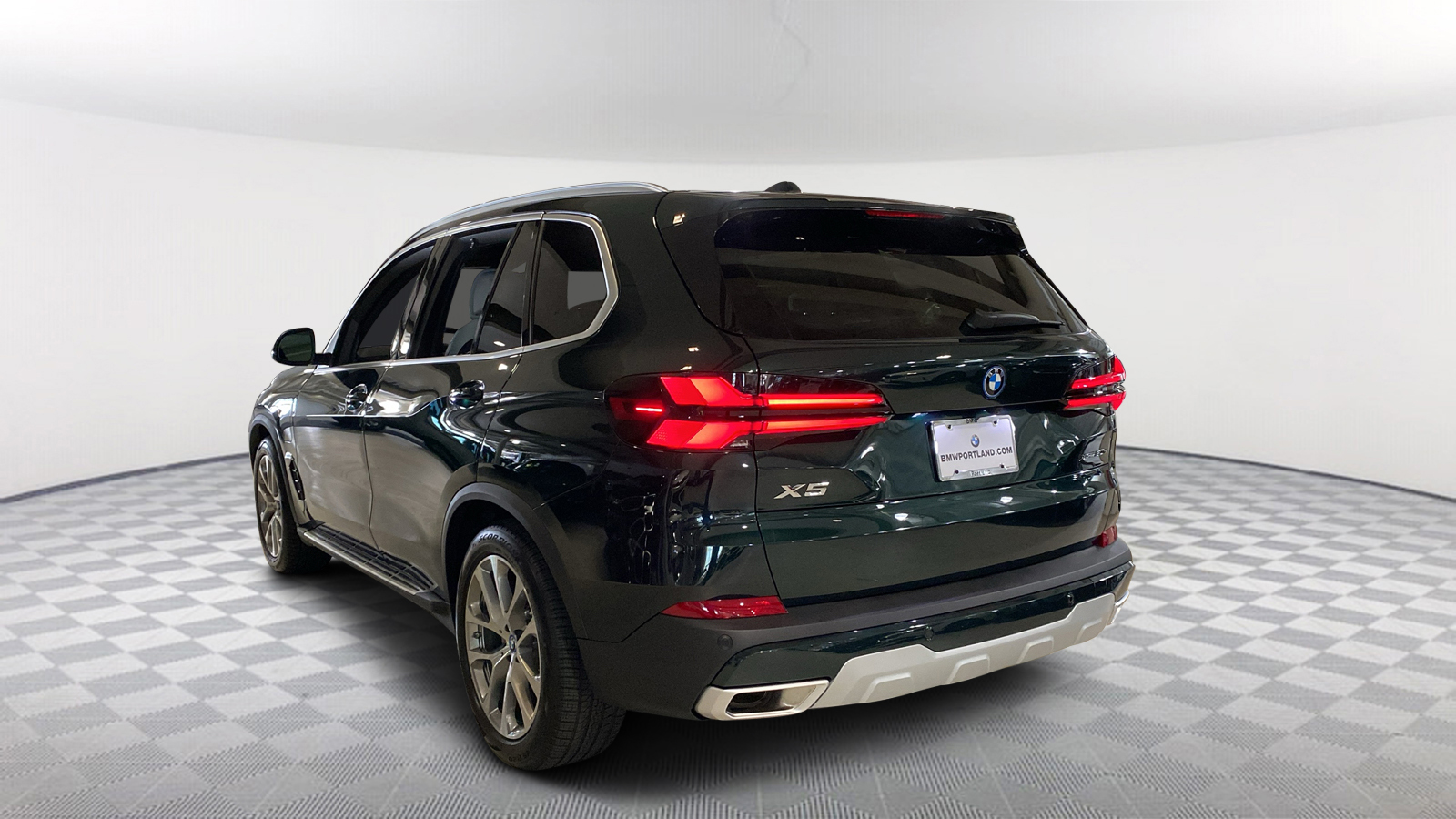 2025 BMW X5 xDrive50e 5