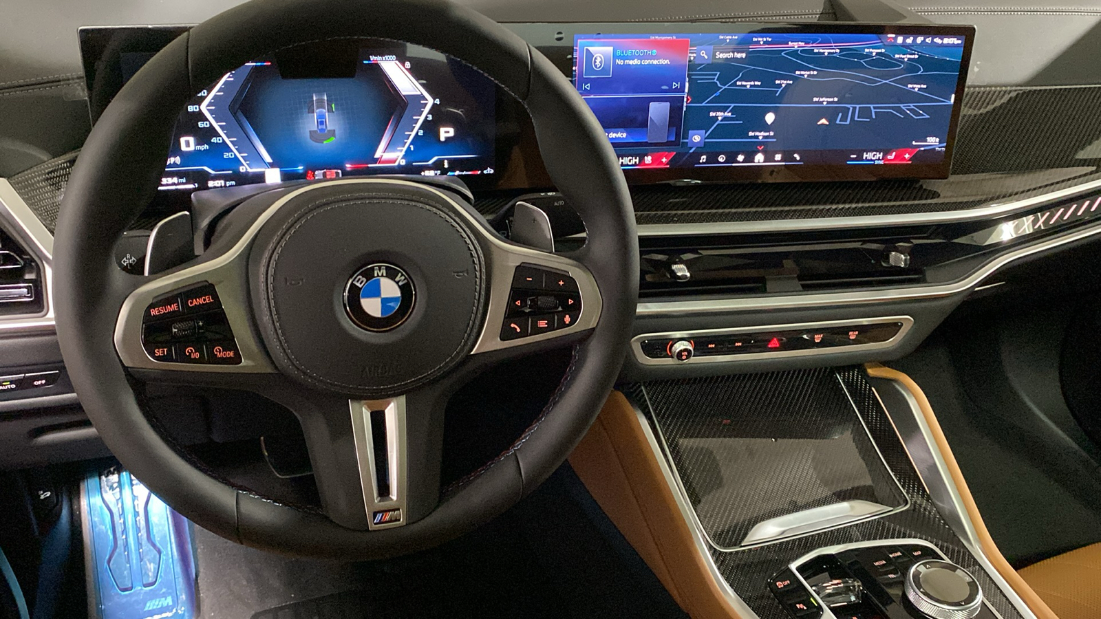 2025 BMW X6 M60i 25