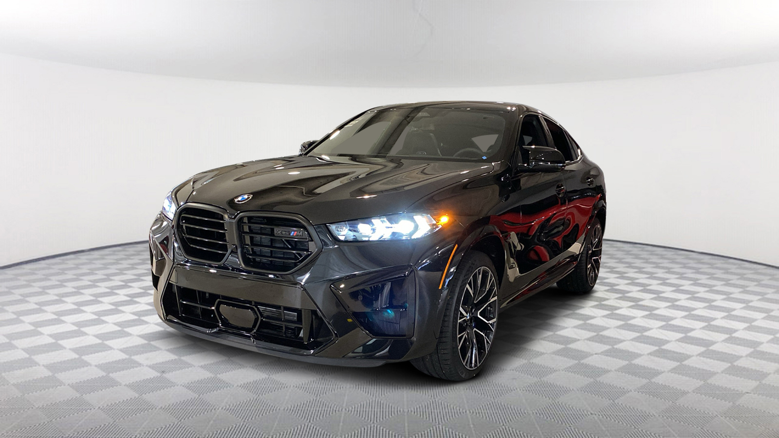 2025 BMW X6 M  1