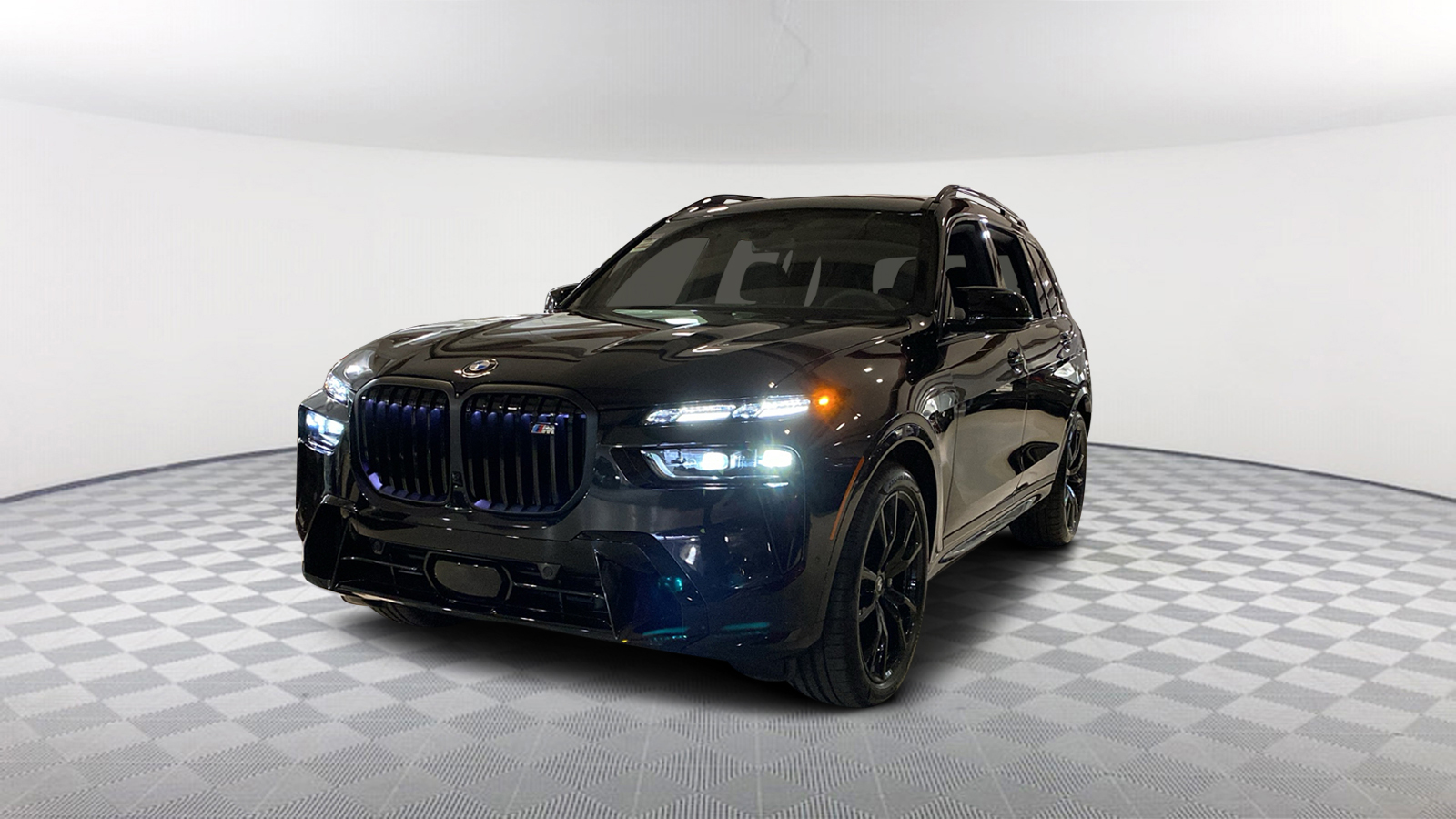 2025 BMW X7 M60i 1