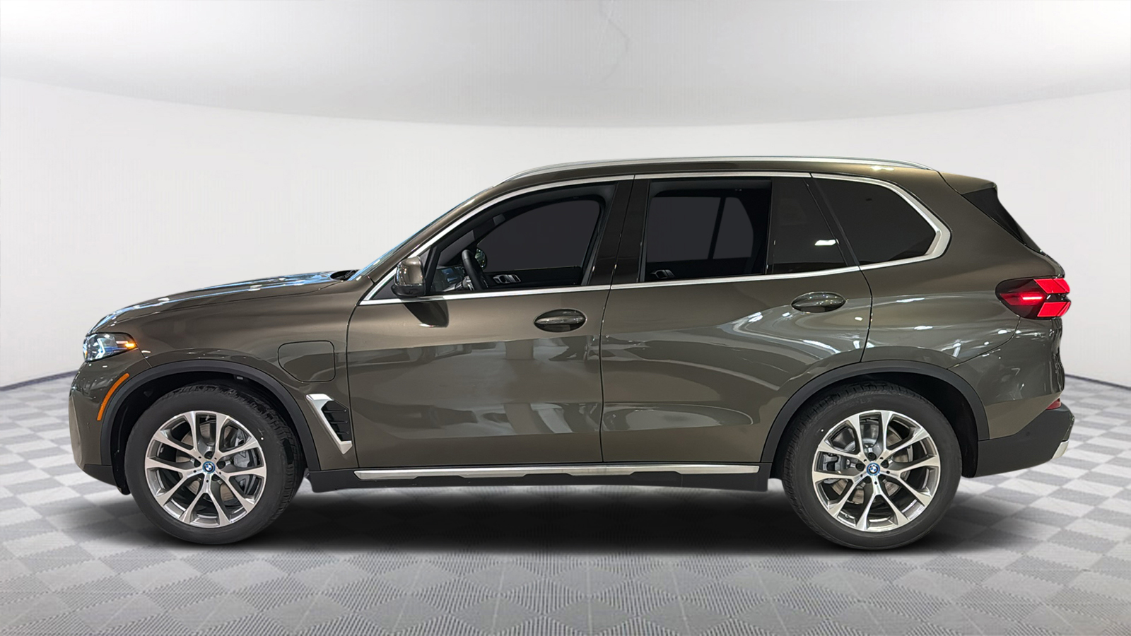 2025 BMW X5 xDrive50e 3