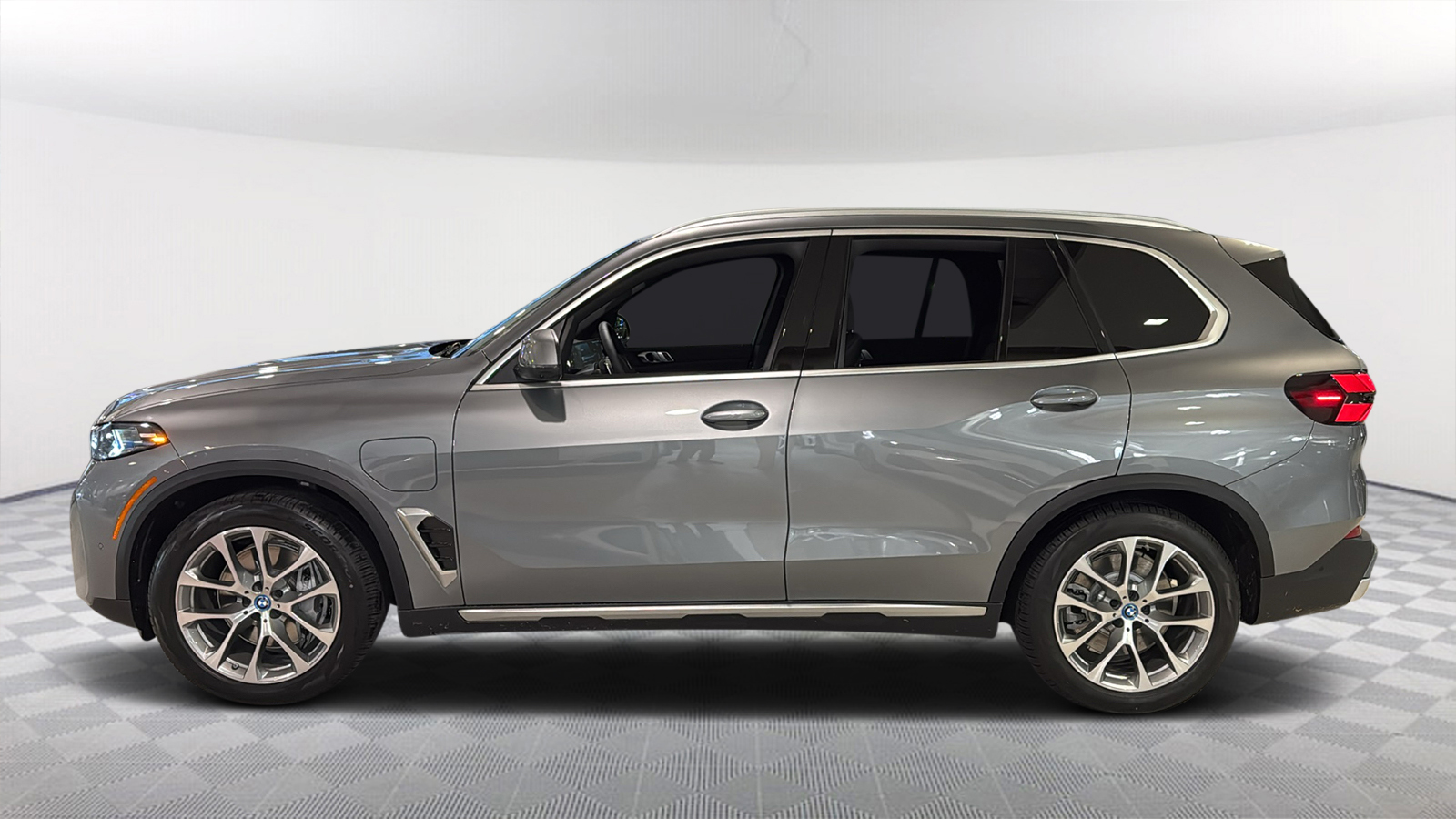 2025 BMW X5 xDrive50e 3