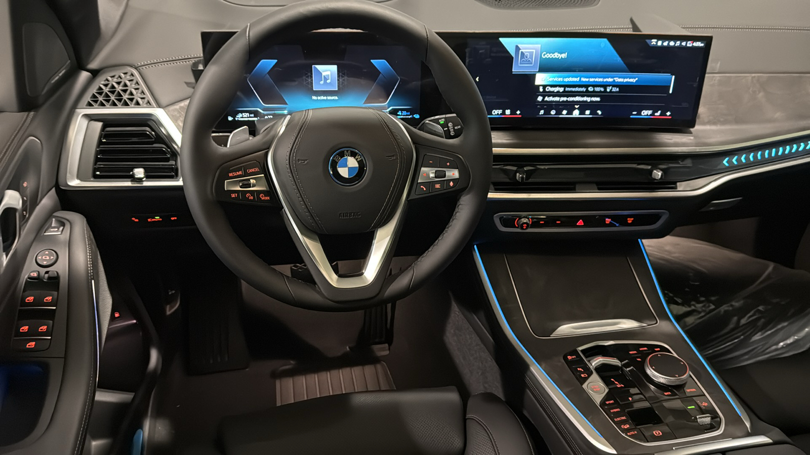 2025 BMW X5 xDrive50e 24