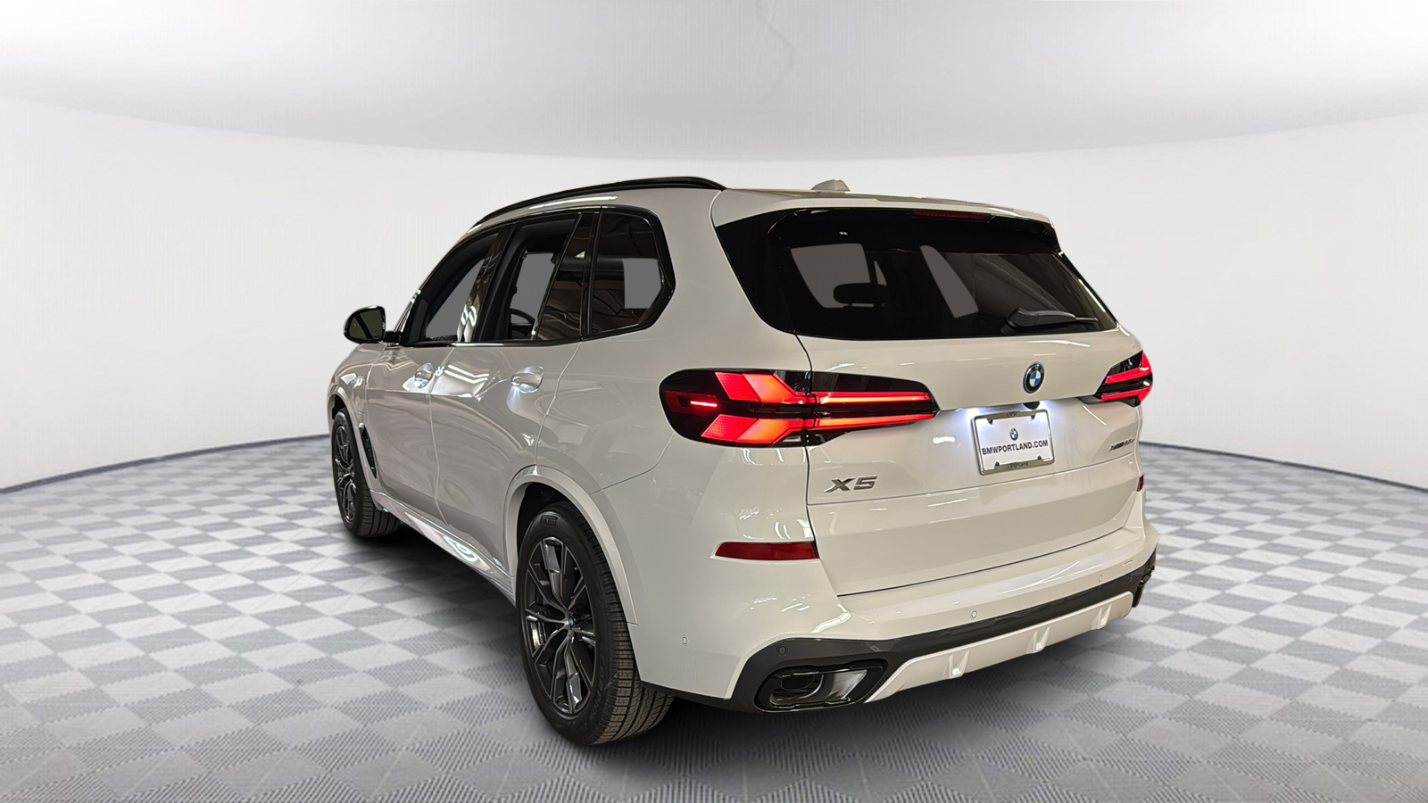 2025 BMW X5 xDrive50e 4