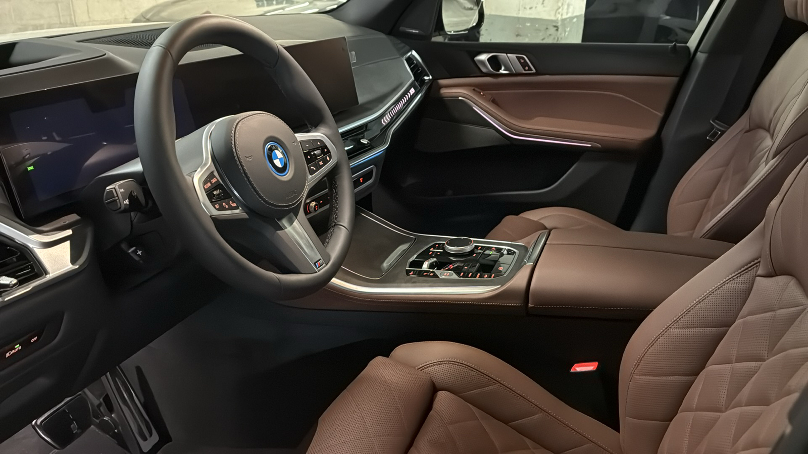 2025 BMW X5 xDrive50e 27