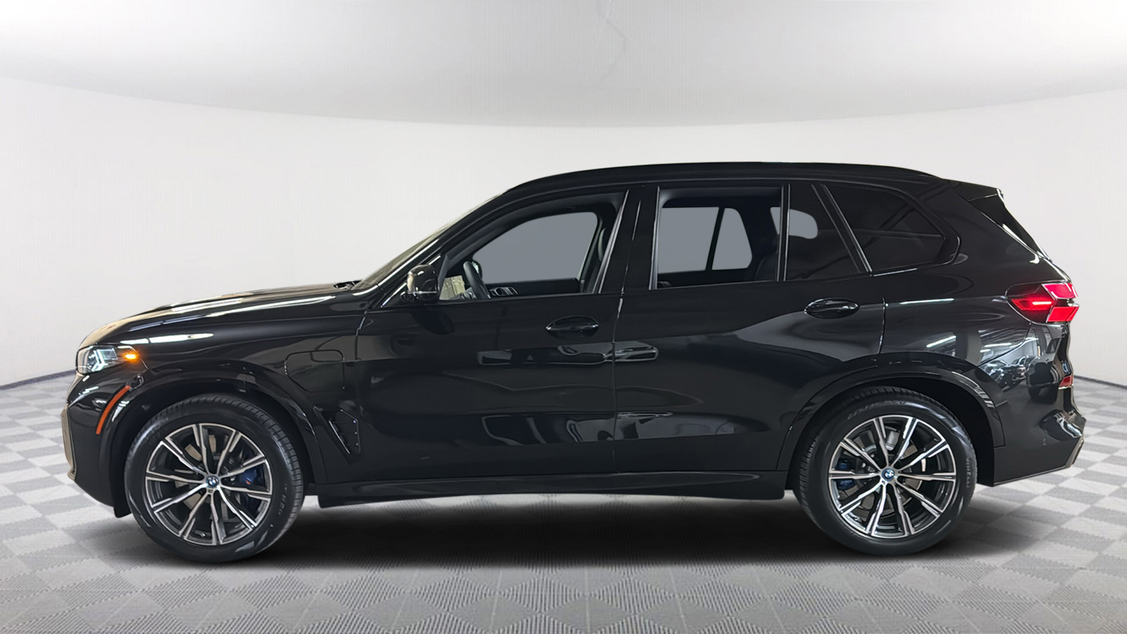 2025 BMW X5 xDrive50e 3