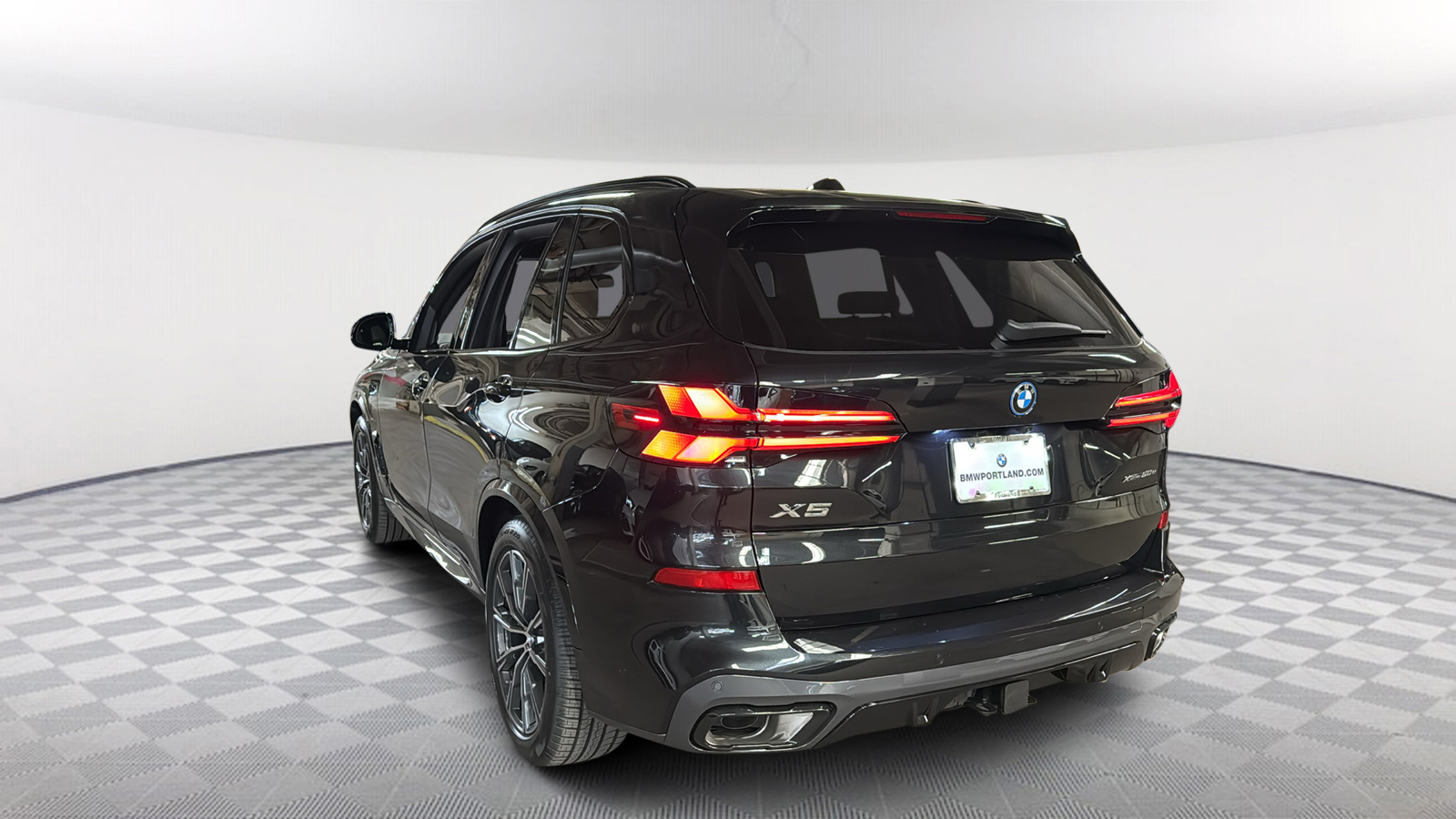 2025 BMW X5 xDrive50e 4